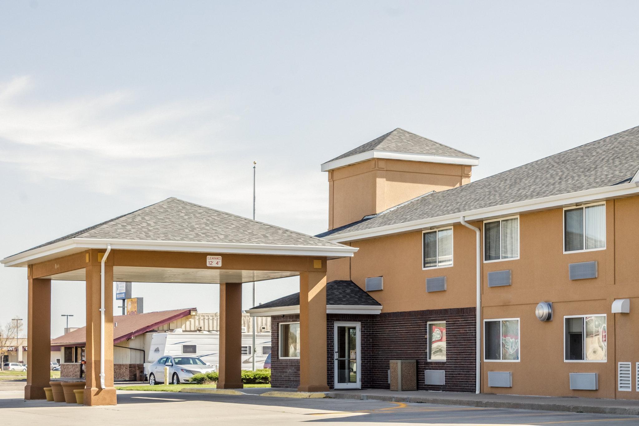 Quality Inn Huron Buitenkant foto