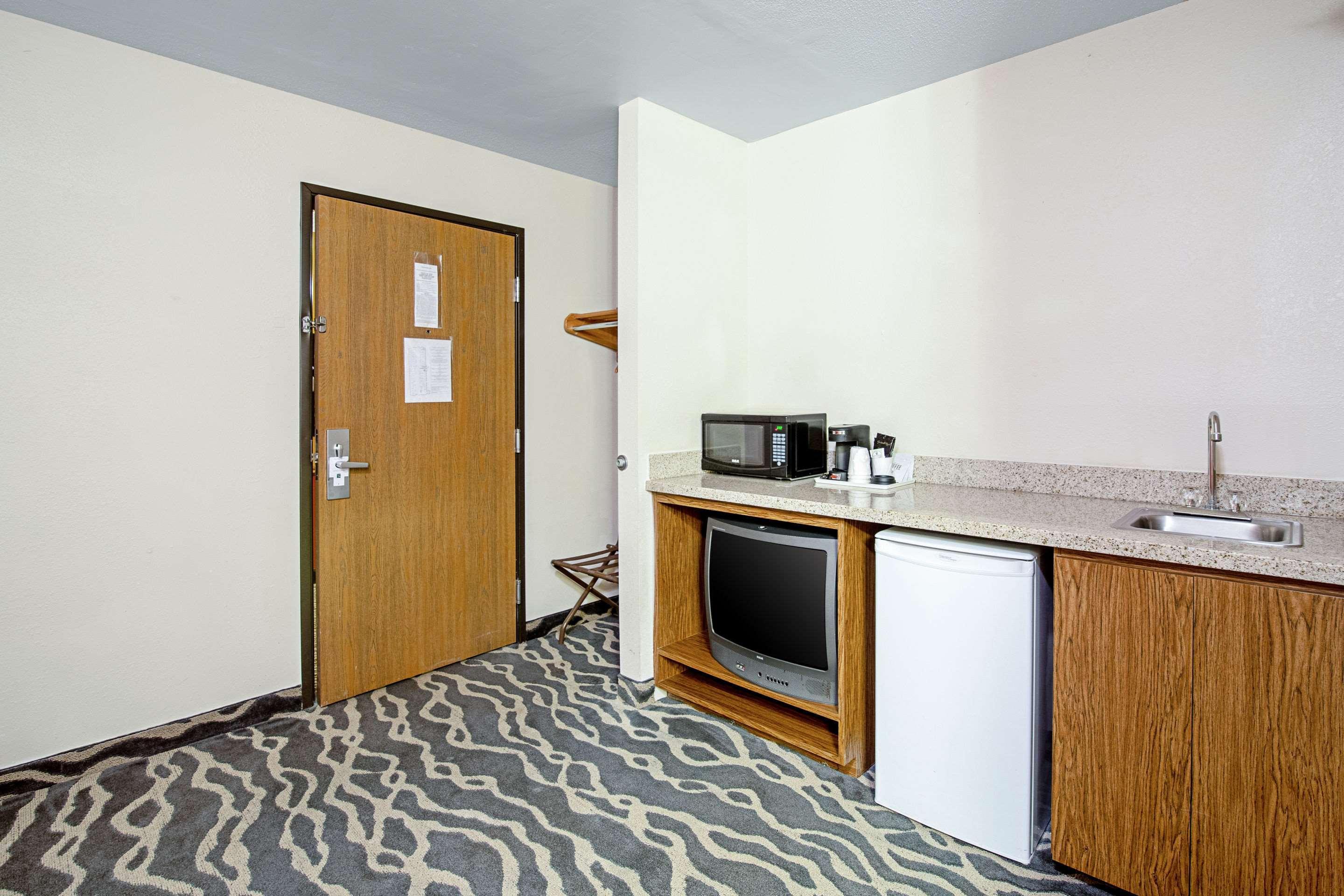 Quality Inn Huron Buitenkant foto